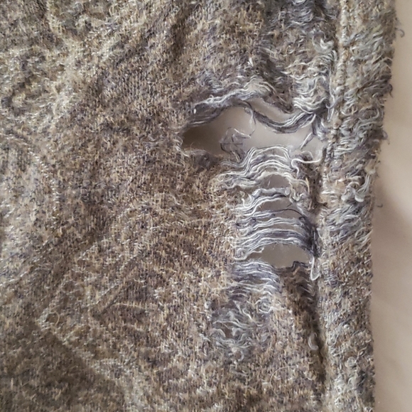 RH Preloved Woven Blanket - Picture 6 of 10